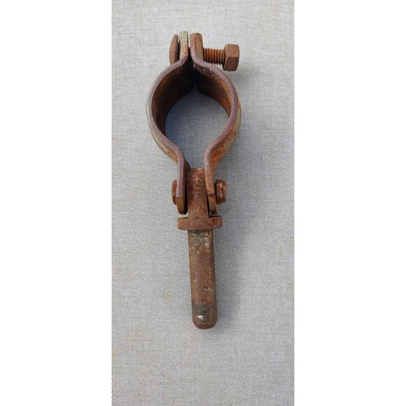 1 Vintage WYNN Stealhead Boat Oar Lock-Has Patina or Surface Rust - Picture 7 of 9